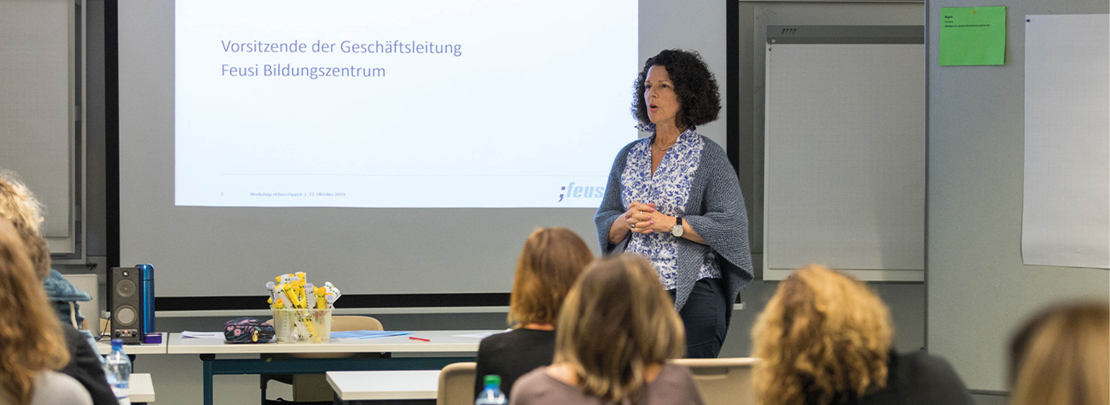 Sandra von May-Granelli, Inhaberin, Vorsitzende der Geschäftsleitung begrüsst die Gäste.