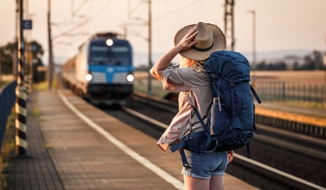 Kindheit als Backpackerin und Rückkehr in eine genormte Welt